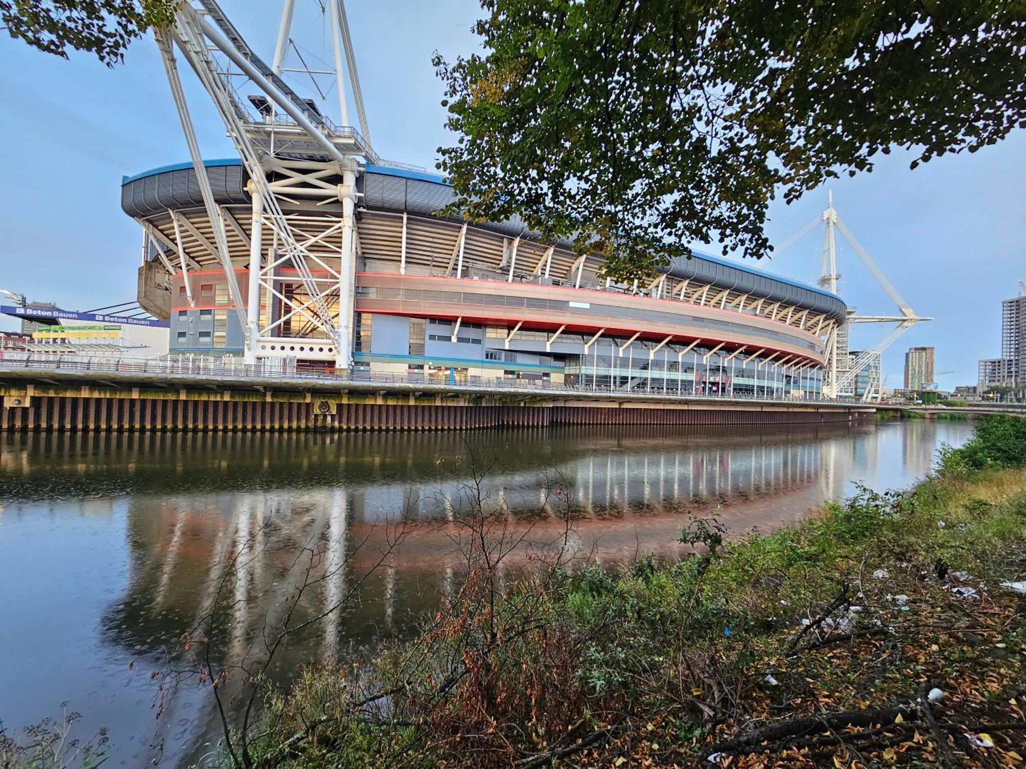 Millennium Stadium Window View! Cardiff Luaran gambar